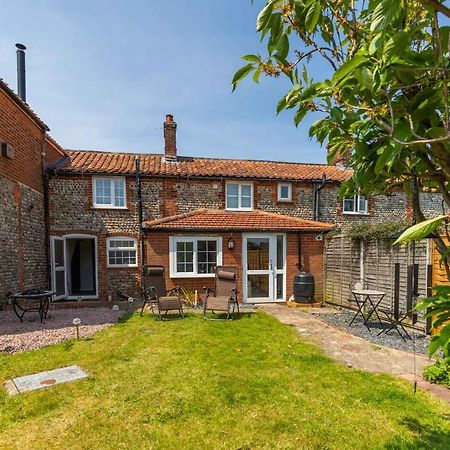 Host & Stay - Pilgrims Rest Bacton  المظهر الخارجي الصورة