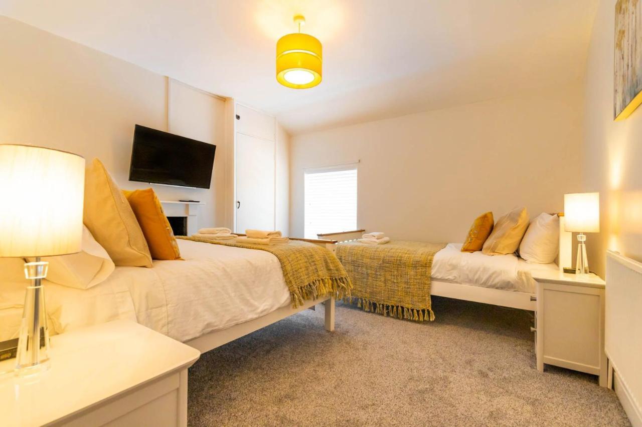 Host & Stay - Pilgrims Rest Bacton  المظهر الخارجي الصورة